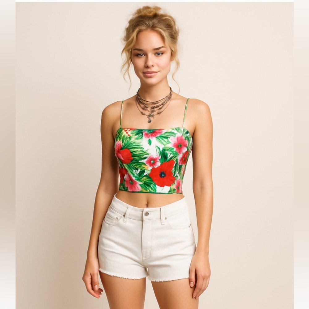 THE EDIT Floral Beachy Crop Top